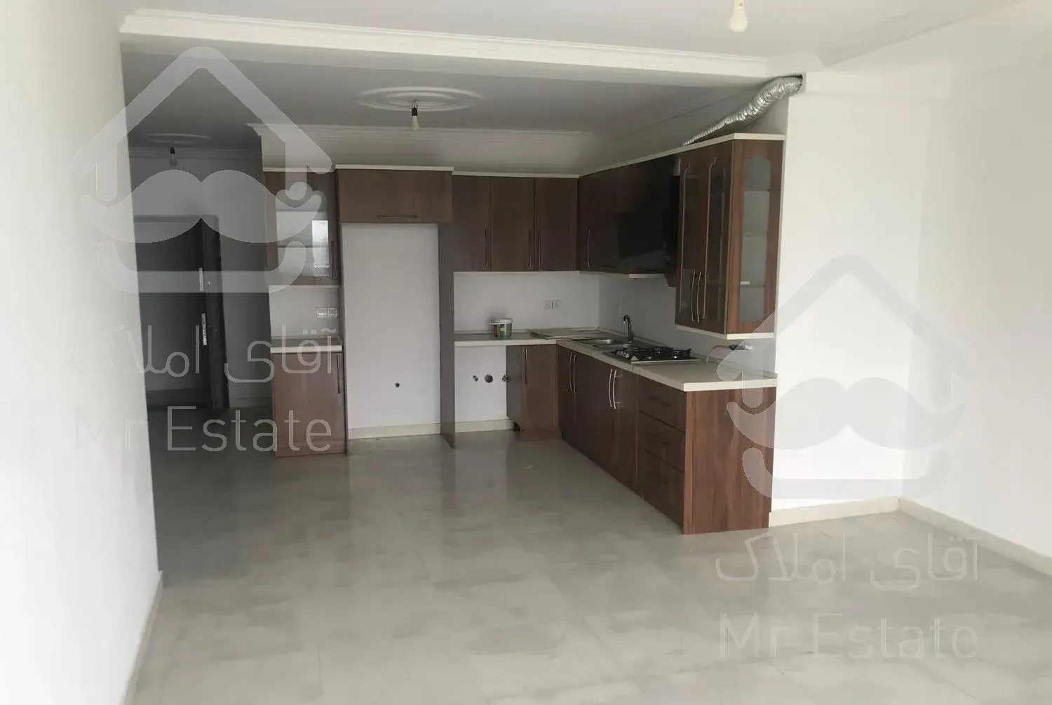 واحد ١٢٠ متری ویو جنگل