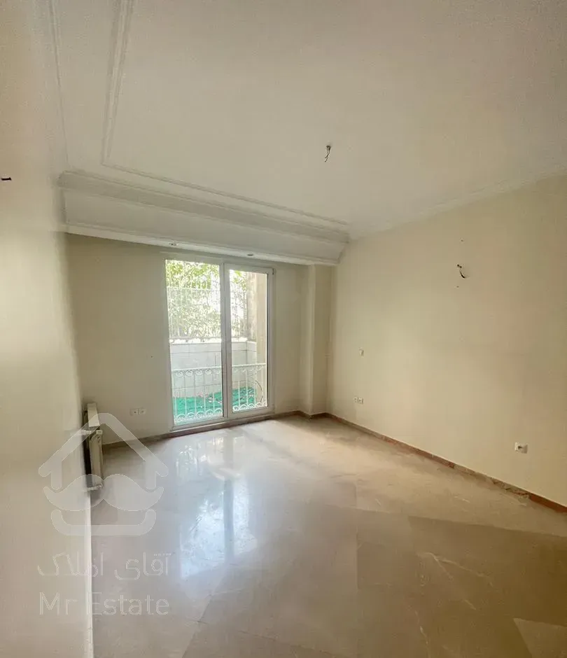 رهن آپارتمان ۲۰۰ متری ۴ خوابه همکف در محمودیه