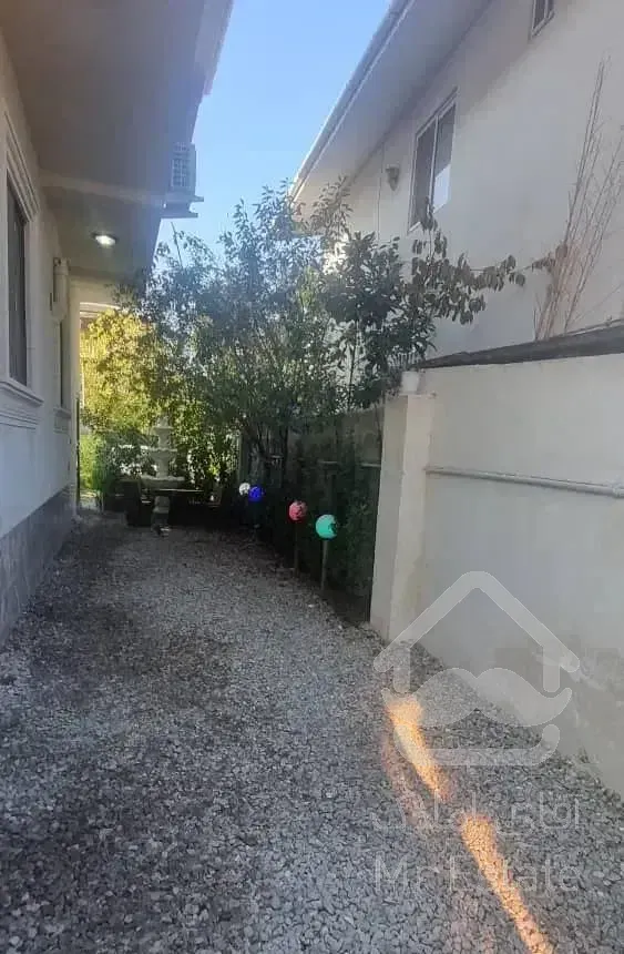 ۹۰ متری دو خوابه ، ساحل طلایی