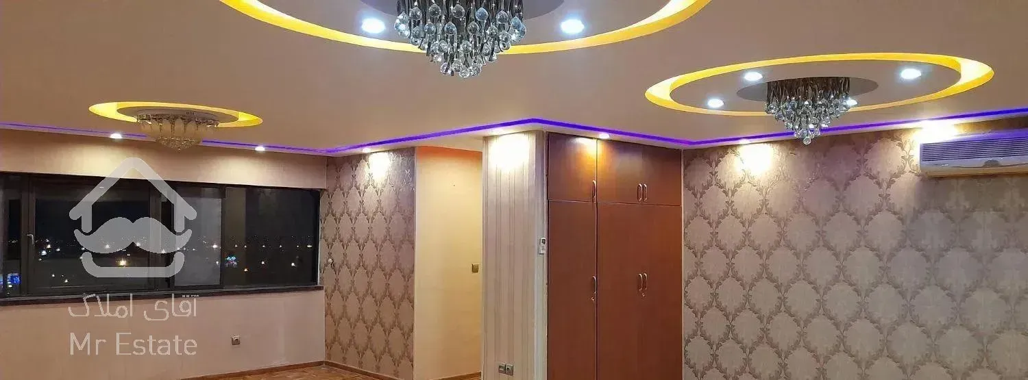 آپارتمان، ۱۷۷ متر، چهار خوابه