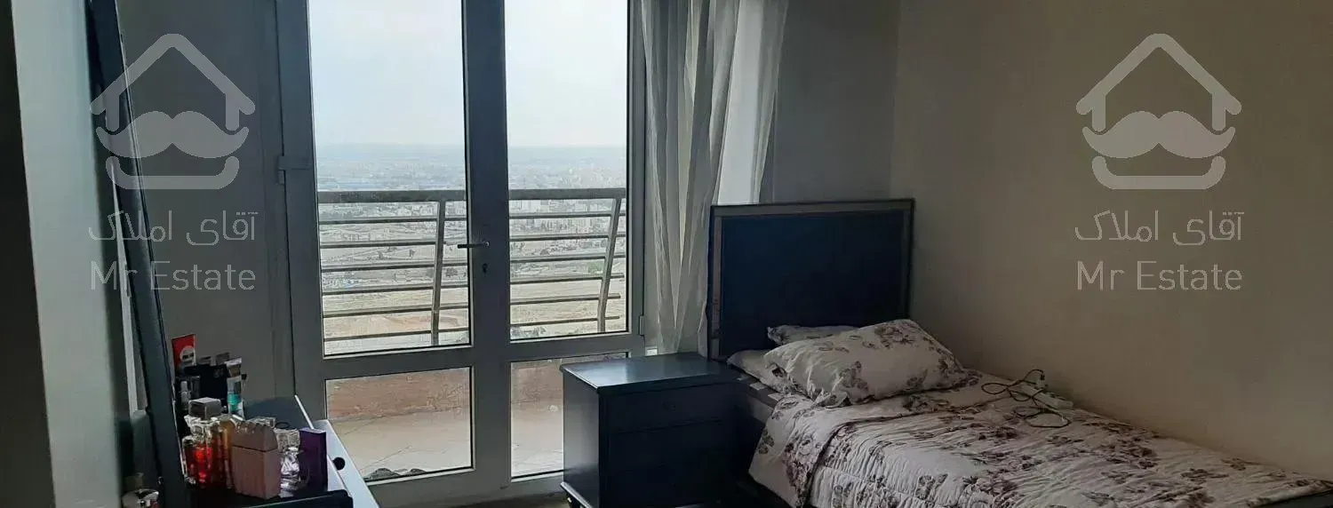 آپارتمان ۱۶۵ متری ، ۳ خواب ، ۳ بالکن