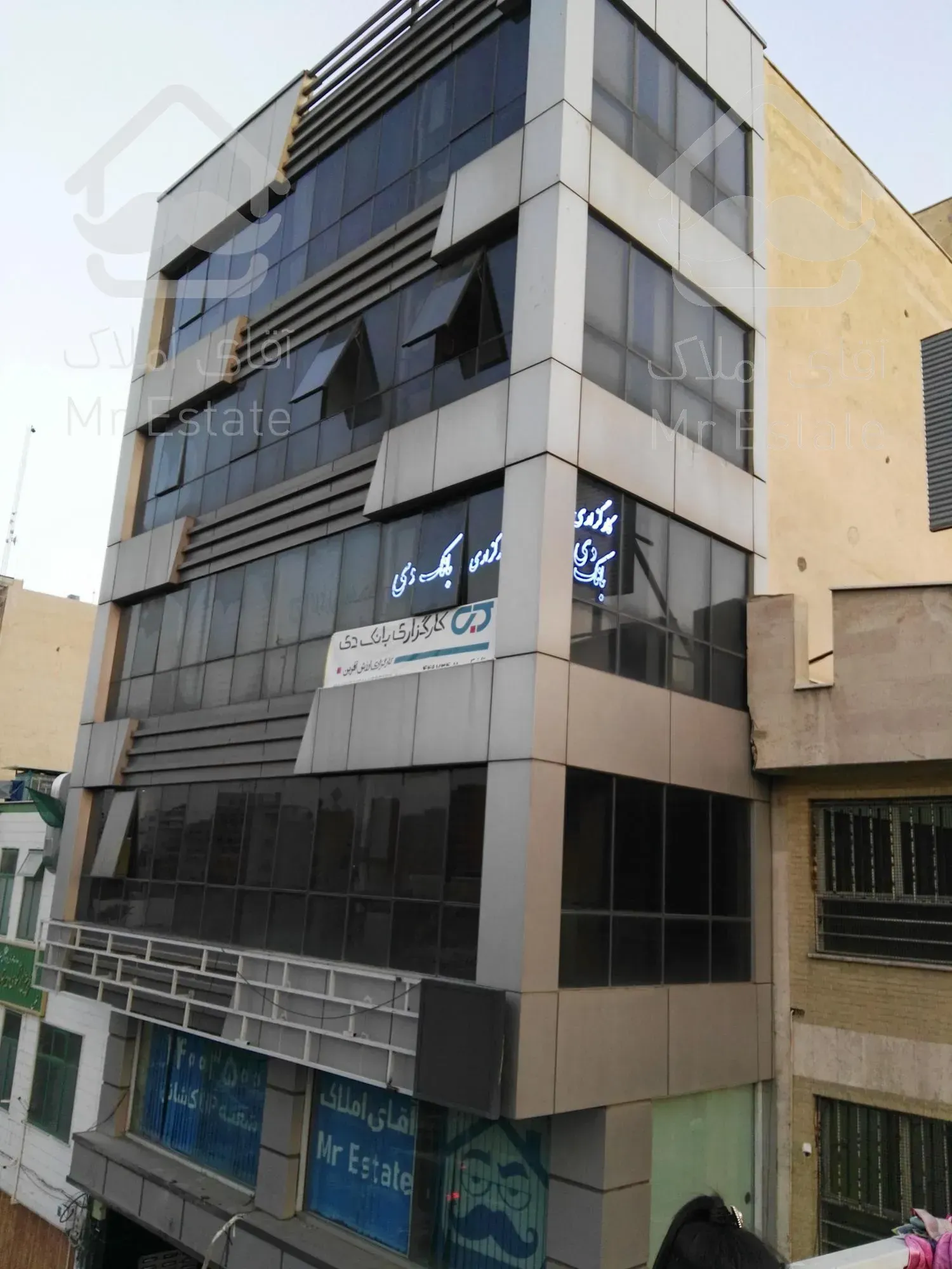آپارتمان جهت اجاره ۶۵ متری سند اداری صادقیه کاشانی
