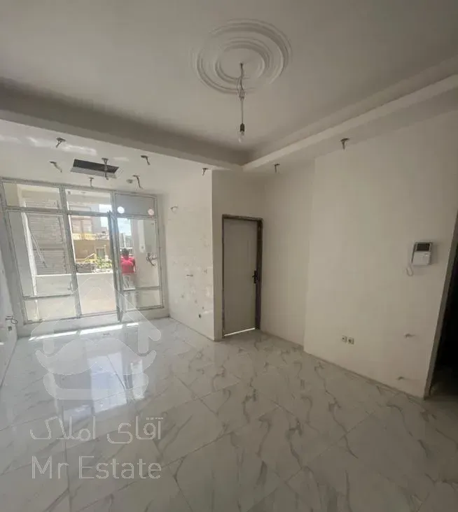 ۴۸ متر پنجره قدی