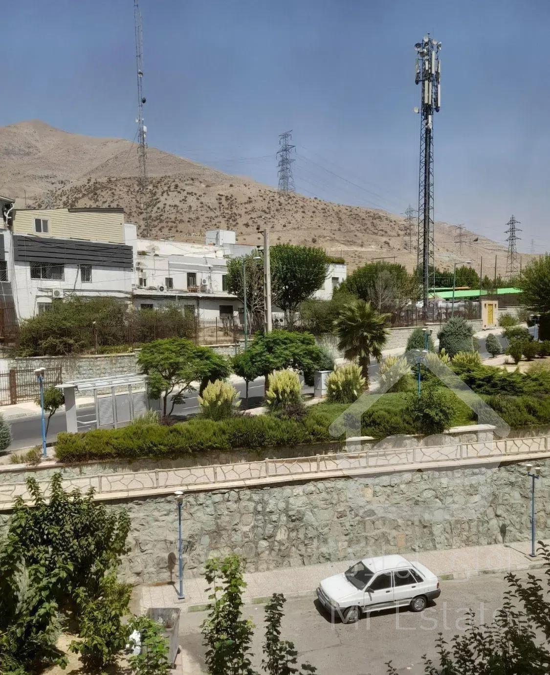 ۹۰ متر دو بر شهرک شهید باقری