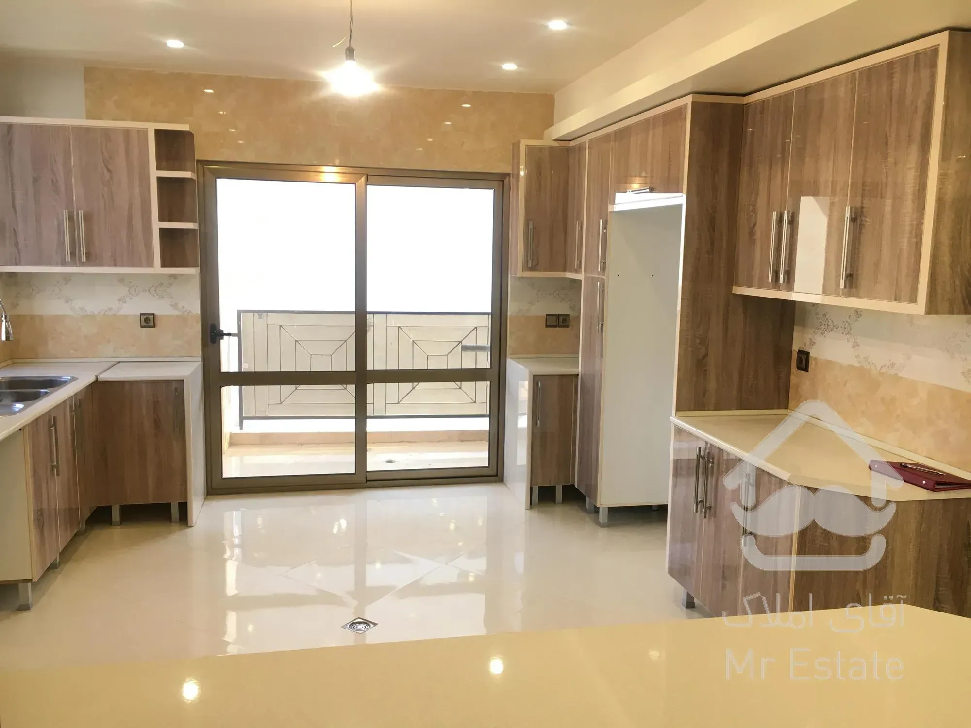 ٢١٦ متر ٣ خواب اباذر