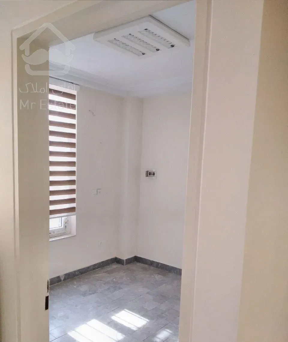 میدان انقلاب/۶۲متر/اداری تجاری