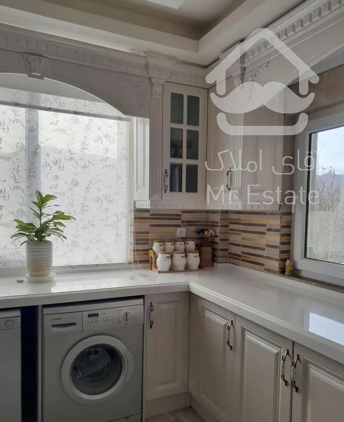 دوبلکس نوساز وبسیار تمیز چهار خوابه فول با جکوزی