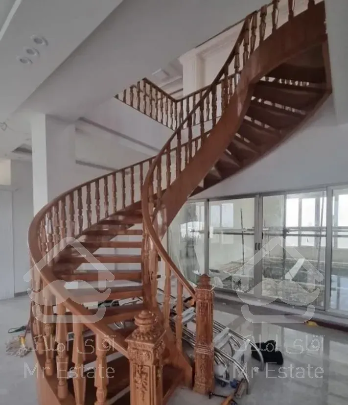 ساخت واجرای پله ونرده چوبی