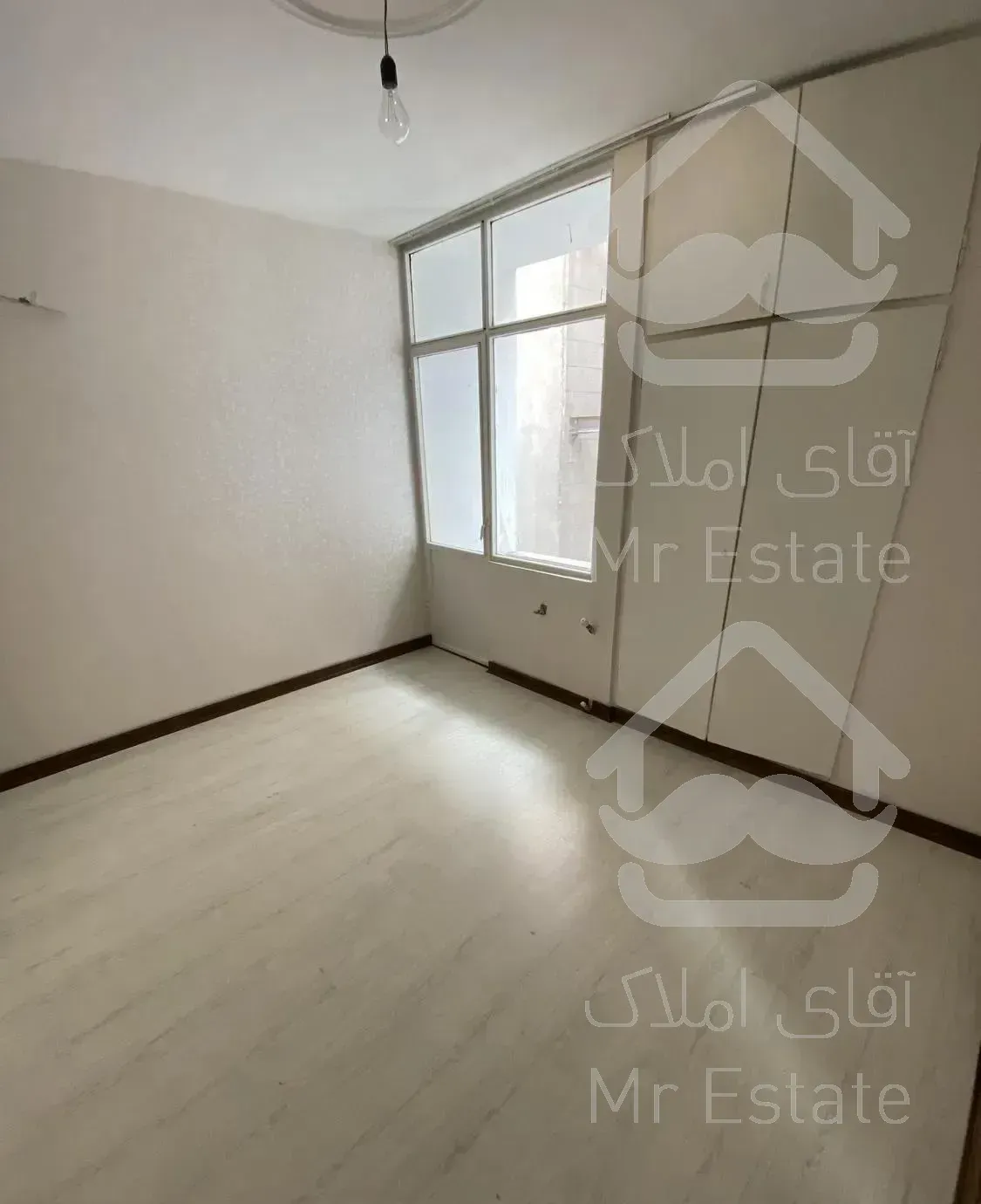 ۵۲ متر ۱خواب دوکله نور بالکن دار در کوی بیمه