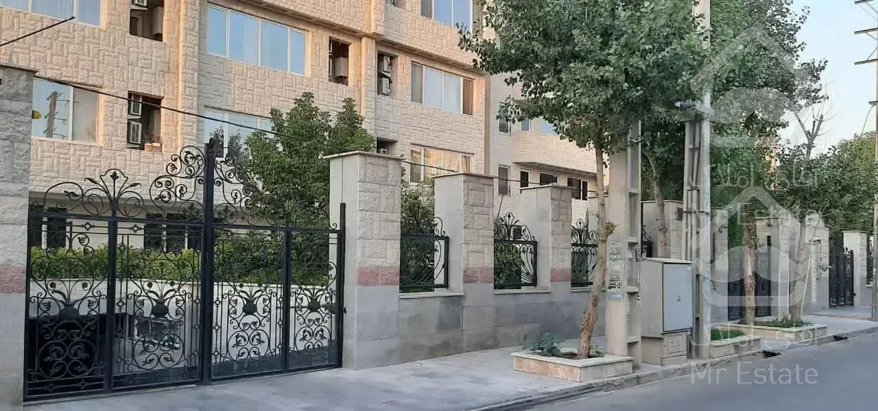 آپارتمان ۱۱۰ متری در فاز۳ مهرشهرخیابان انقلاب