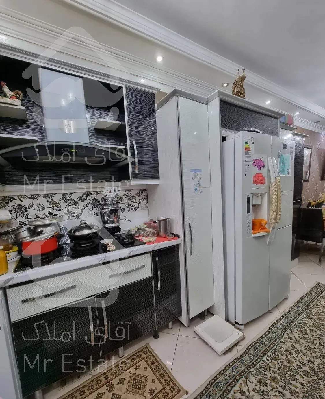 سه طبقه آپارتمان، دربست ۲۲۵متر