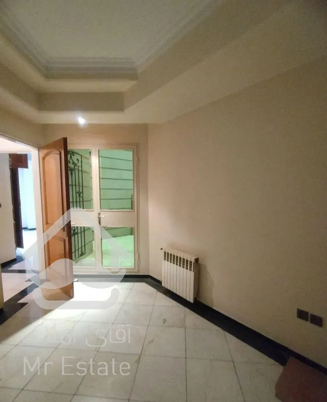 ۱۶۰ متر سه خوابه لوکیشن  نزدیک ولیعصر