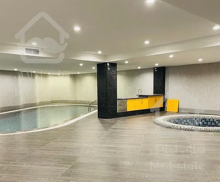 ۳۰۰ متر مدرن/ گلسنگ