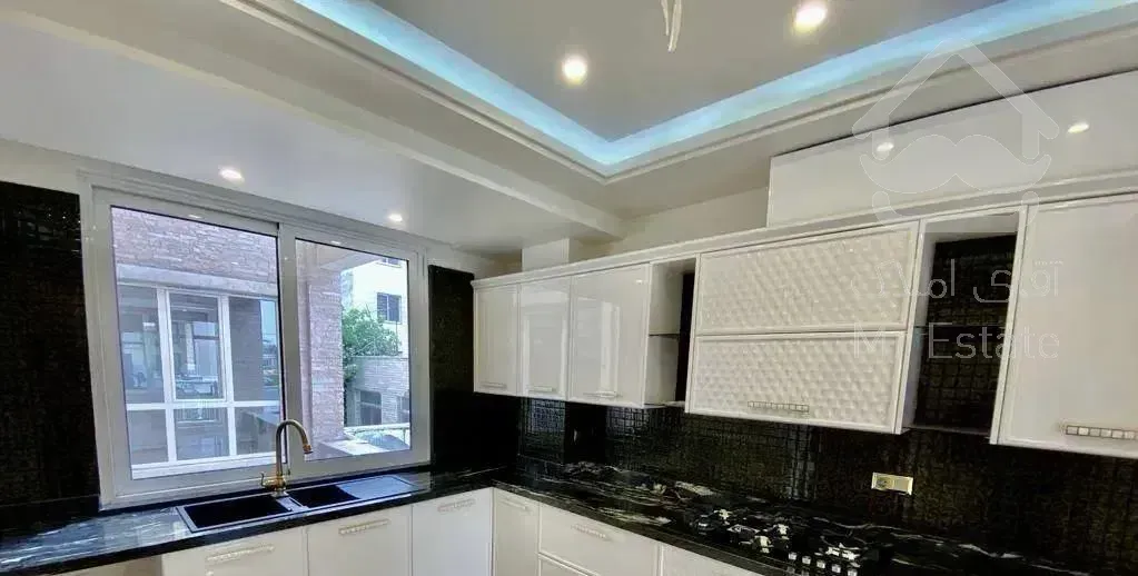 محمودیه ۱۵۰ متر نوساز تکواحد فول دو پارکینگ