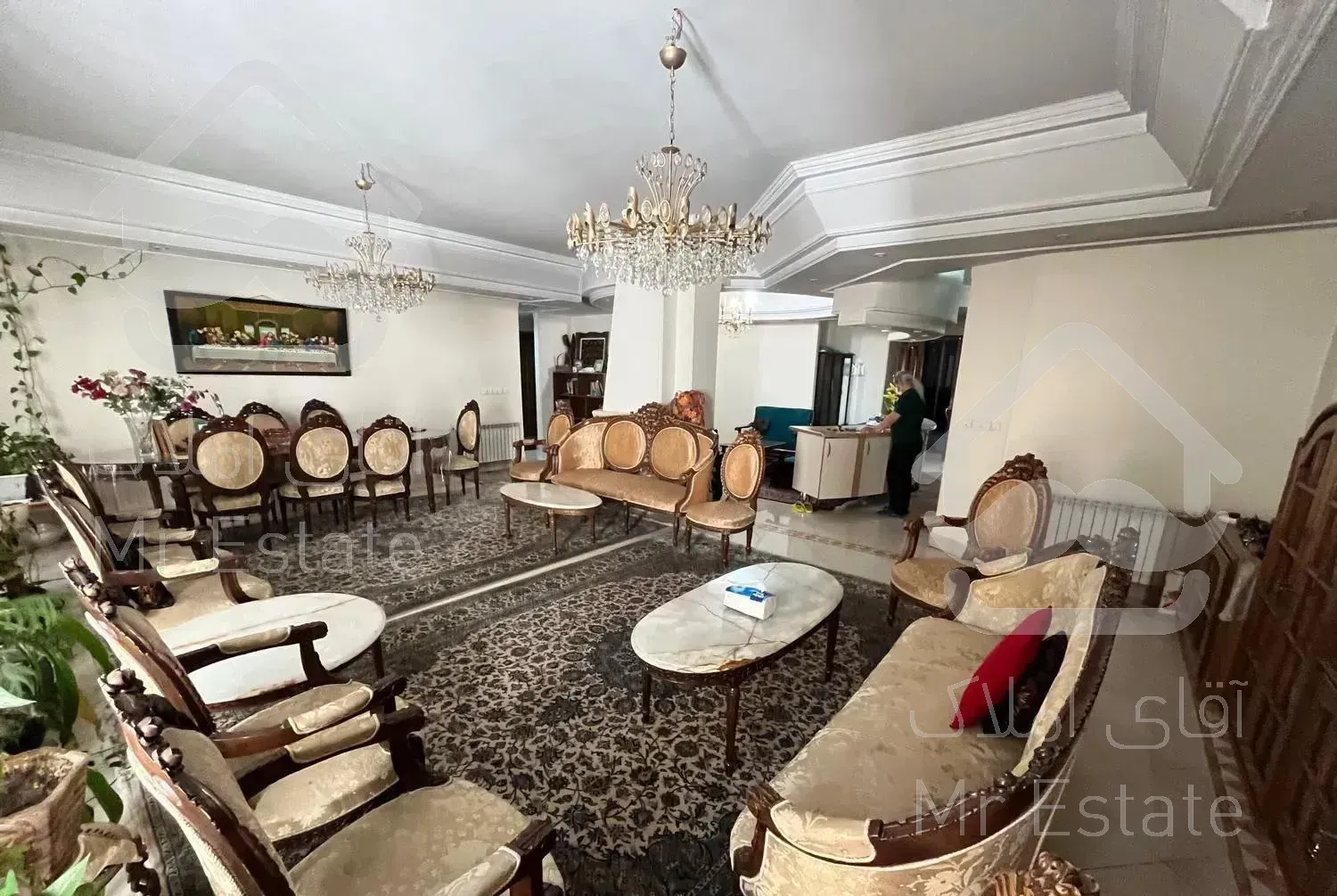 آ‌پارتمان ۱۸۰ متر شیخ بهایی شمالی