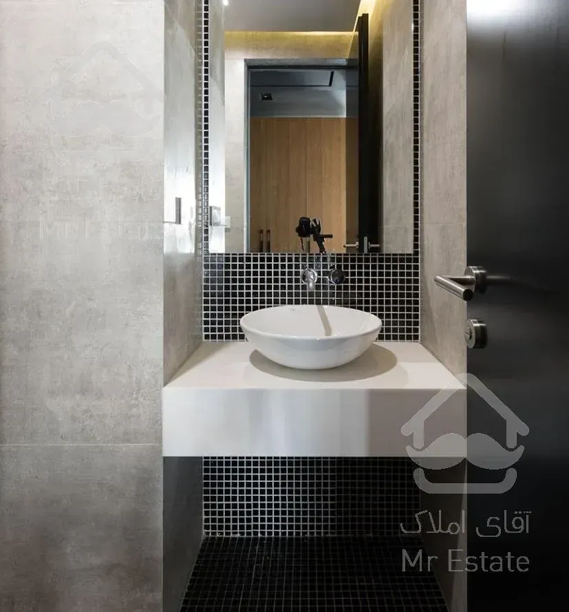 ۲۳۰ متر بلوار۲۴متری/ تک واحدی/ مشاعات فول/۲پارکینگ