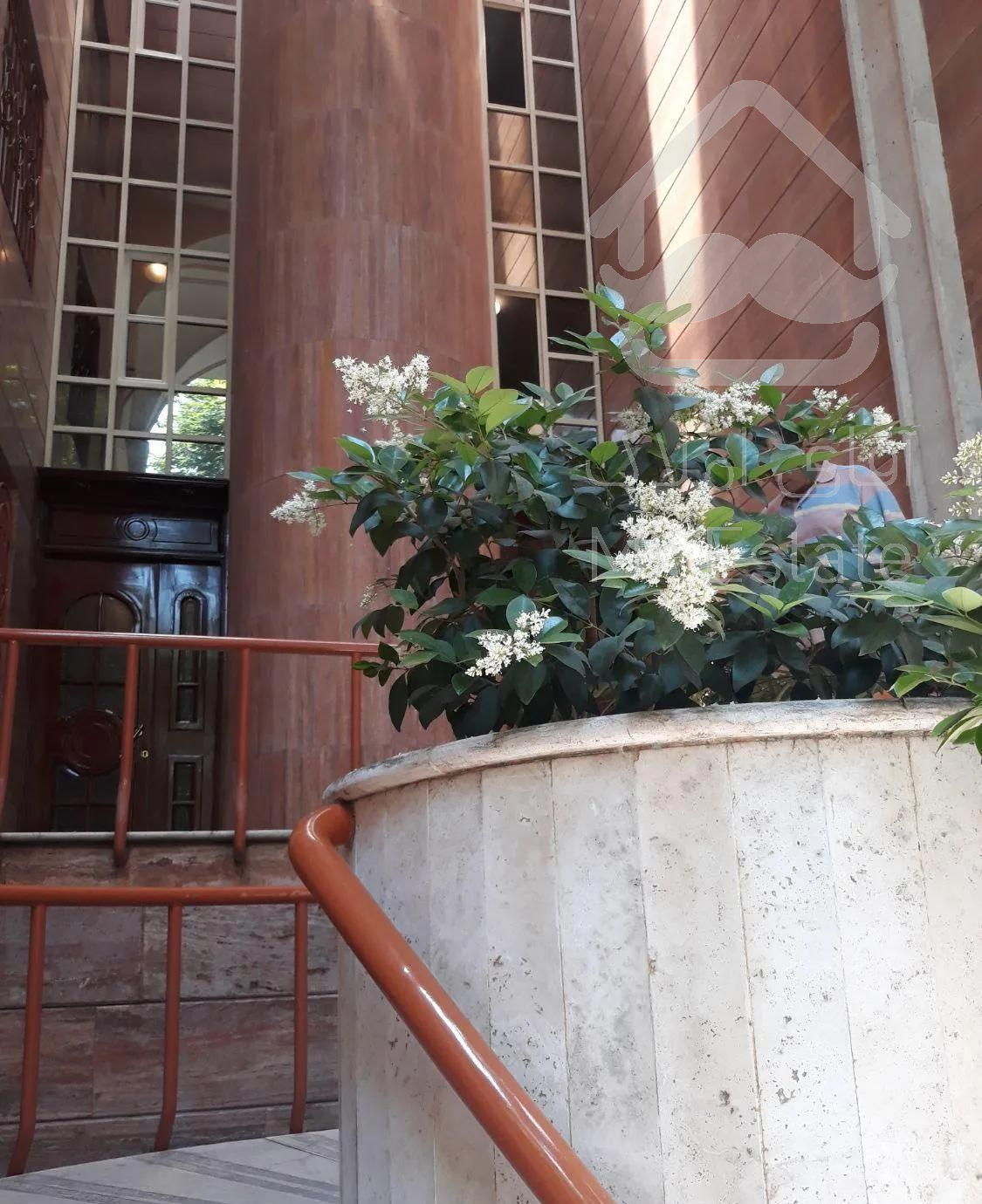 فروش آپارتمان ۱۱۰متر فرمانیه غربی