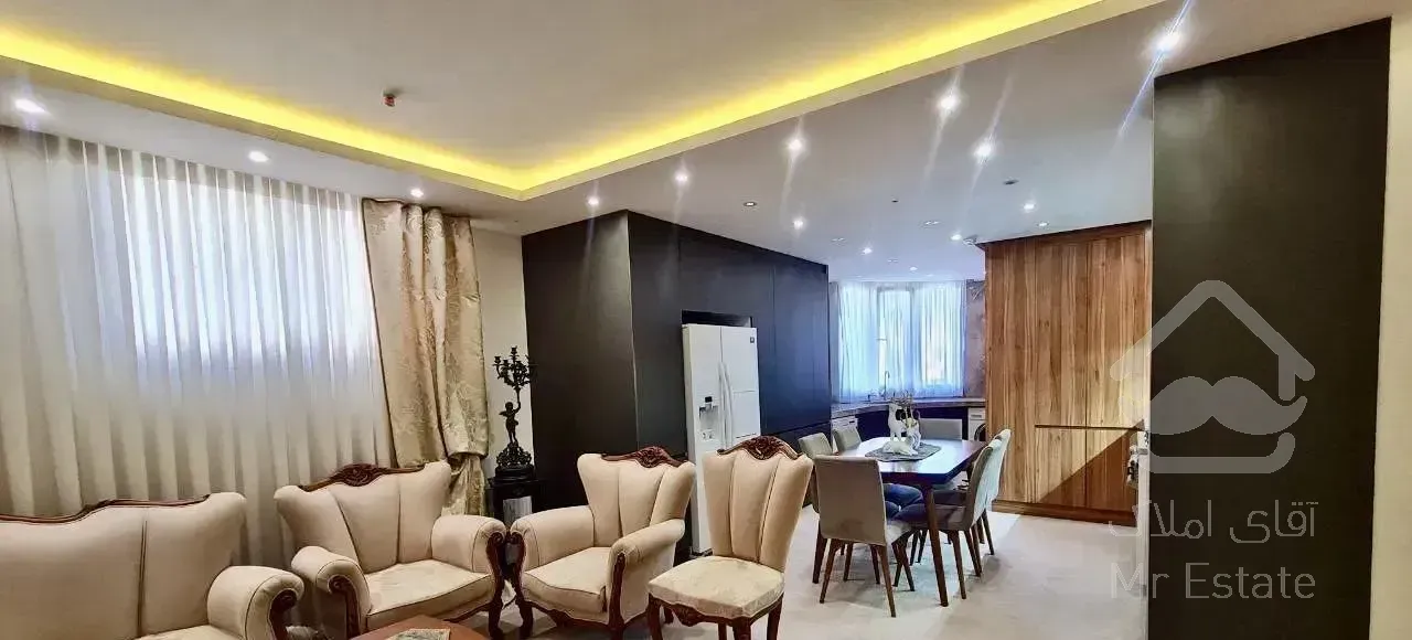 ۱۱۰ متر ۲ خواب ،فلاطوری ، بلوار یکتا روبه‌روی پارک