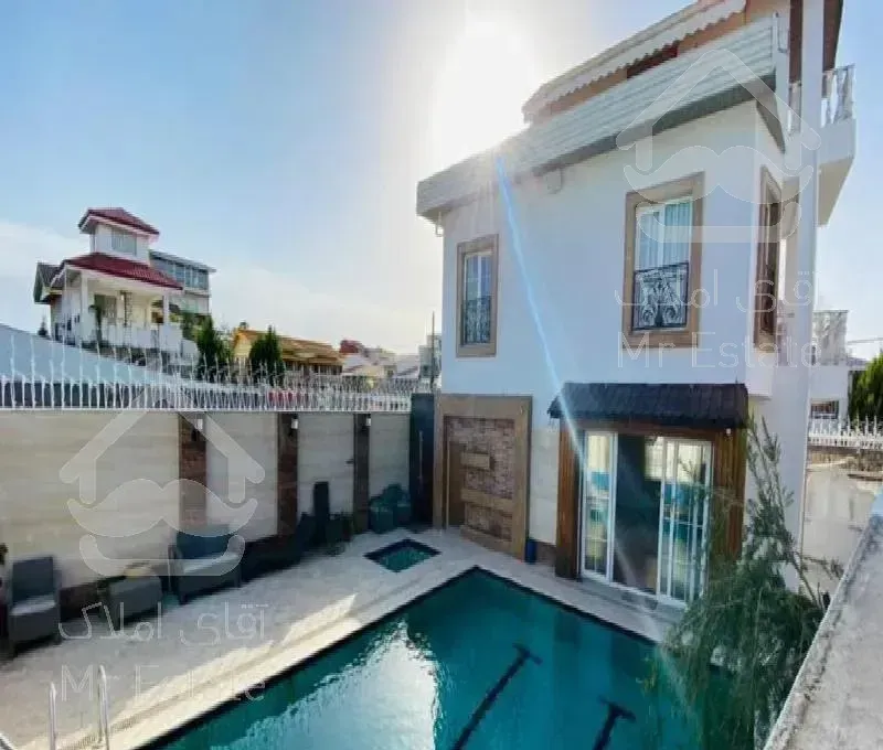 فروش ویلا ساحلی‌ استخردار  ویو دریا