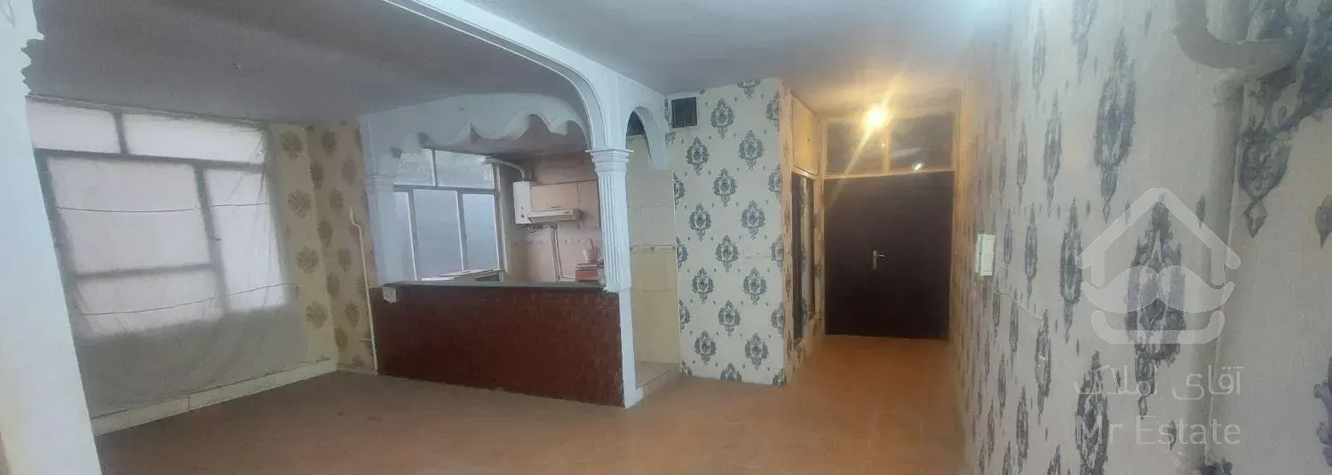 واحد آپارتمان ۸۲ متری ( خوش نقشه )