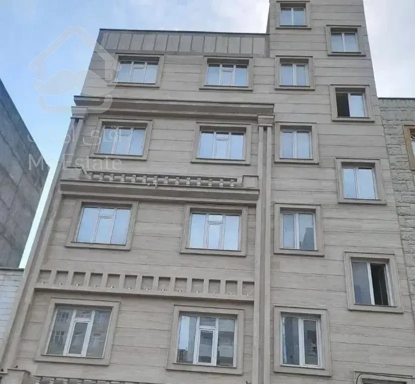 فروش آپارتمان ۱۳۴ متری در شهرک ولیعصر