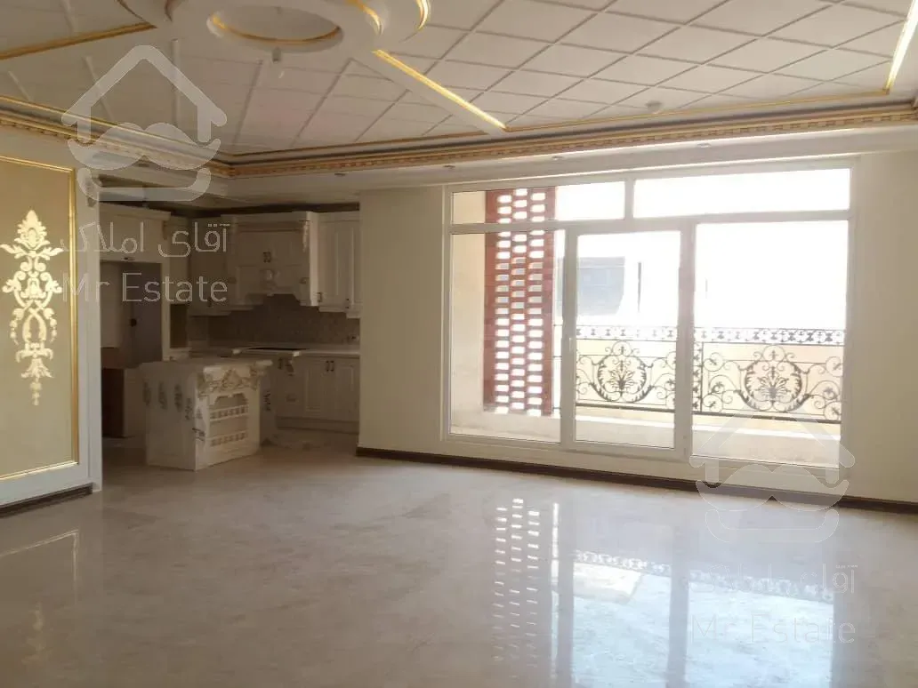 ۱۲۲متر // تک واحدی // خوش چیدمان