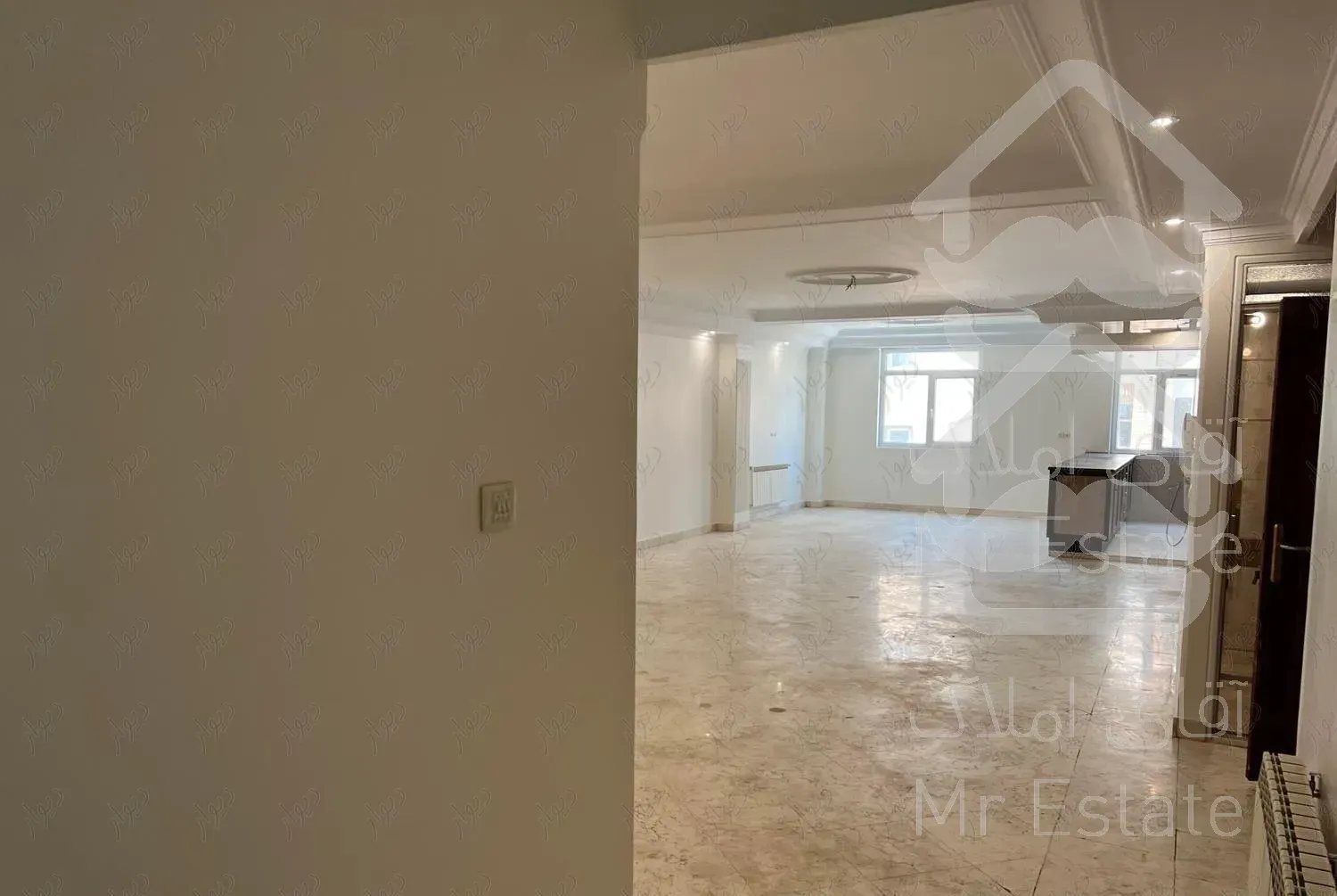 آپارتمان تک واحدى ١٦٠ مترى ٣ خواب (فول)