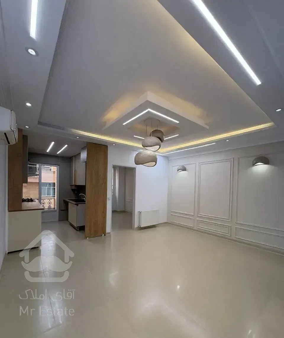 ۵۳متر/خوش نقشه/آفتابگیر/روبه نما/عروس دامادی