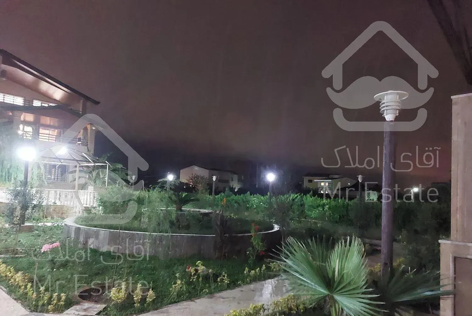 اجاره ویلا ۲هزارمتر استخردار جنگلی شاه نشین ۲۲۰متر