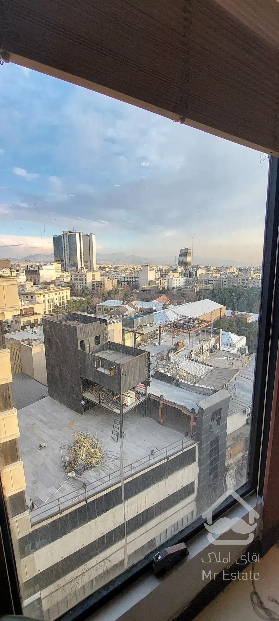 اجاره یک واحد اداری مناسب دفتر کار - میرداماد