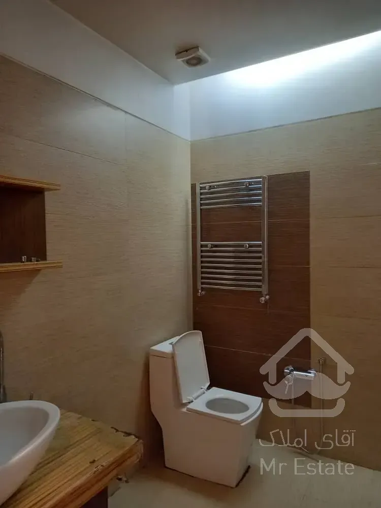 اجاره 140 متری فرخی یزدی