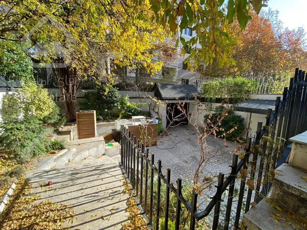 ۴۰۰ متر ویلا دربست زعفرانیه