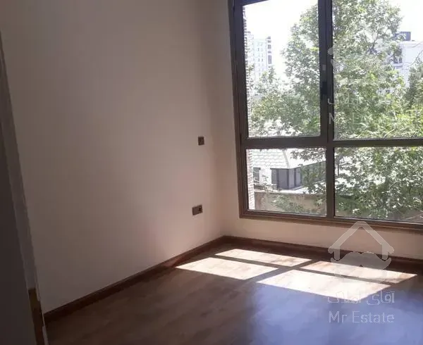 اپارتمان ۱۸۰ متری ۳خوابه تفکیکی با ۲پارکینگ