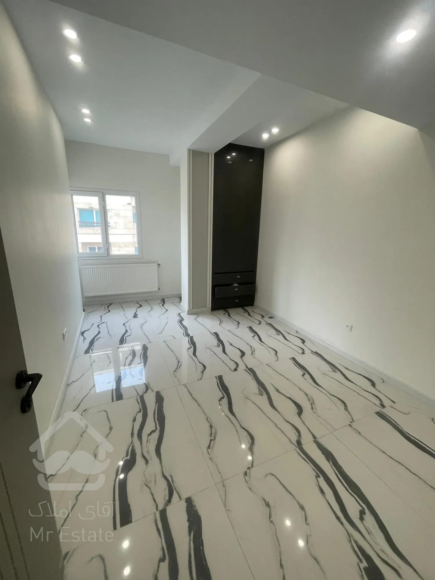 فروش اپارتمان 215 متری زعفرانیه