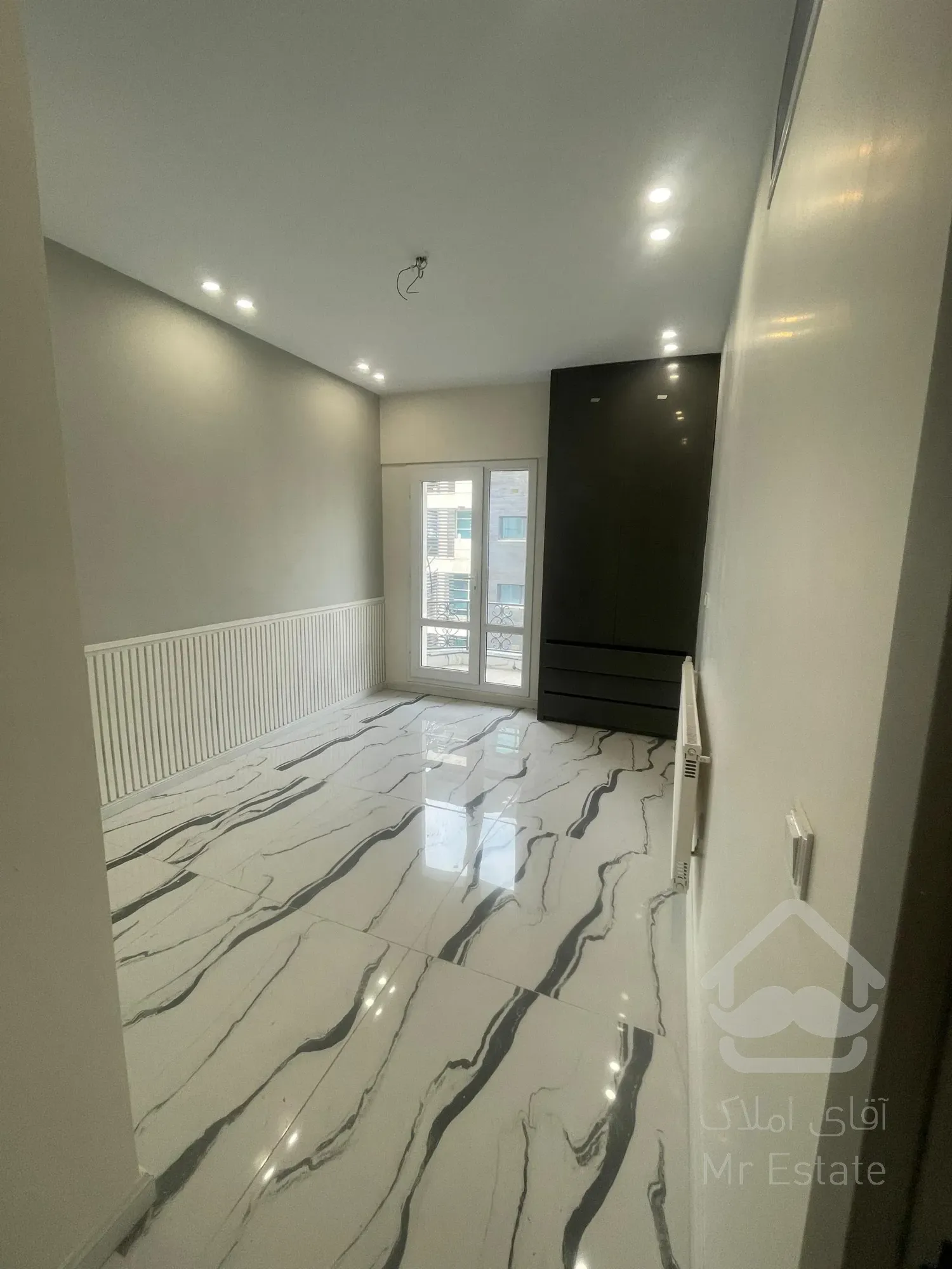 فروش اپارتمان 215 متری زعفرانیه