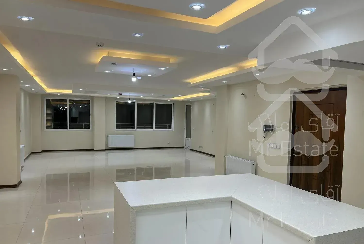 آپارتمان۲۰۰متری۳خوابه تک واحدی نوساز جابرانصاری