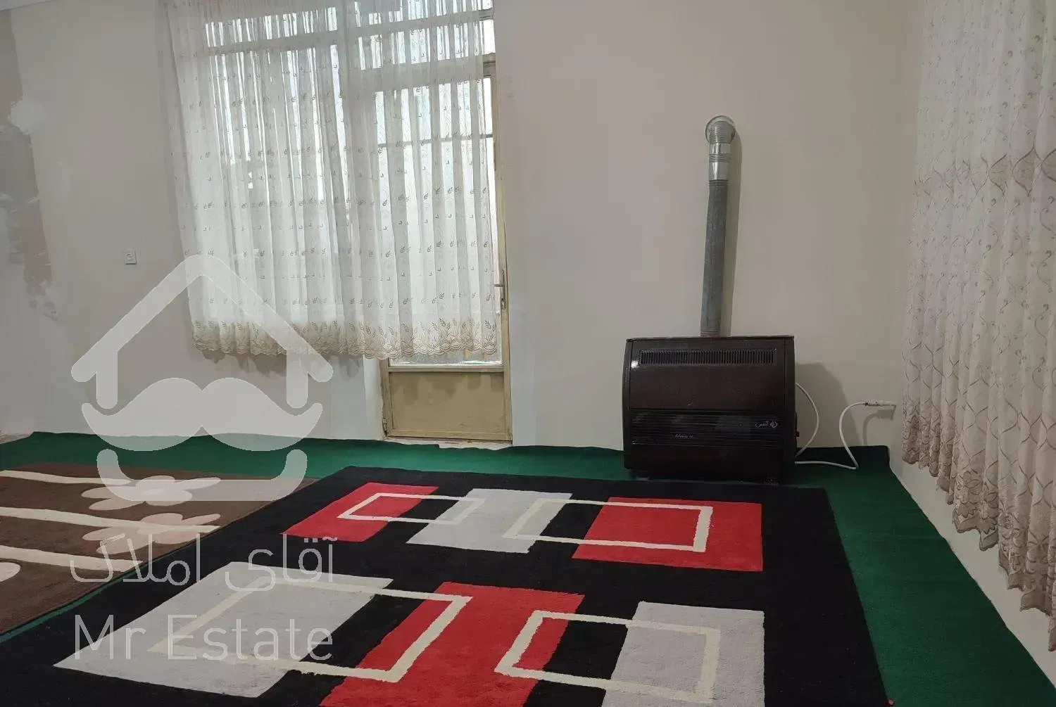 اقامتگاه حاج احمد روستا جعفراباد نبش عدالت شش