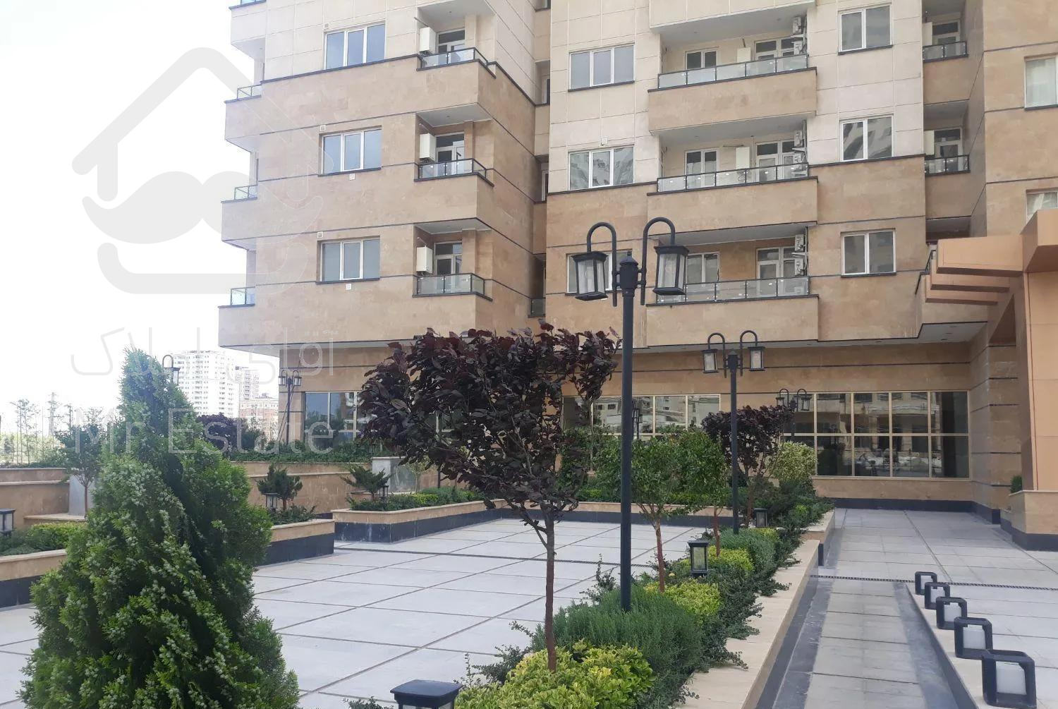 ۱۰۵ متر / دو خواب / کلید نخورده /برج