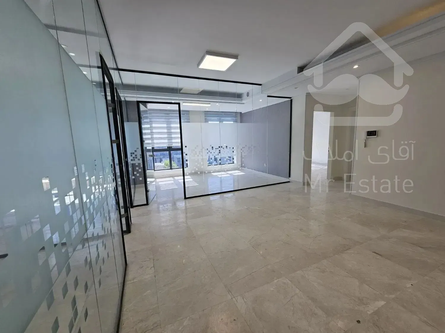 125متر شهرک غرب*موقعیت اداری(نوساز) لابی و لابیمن