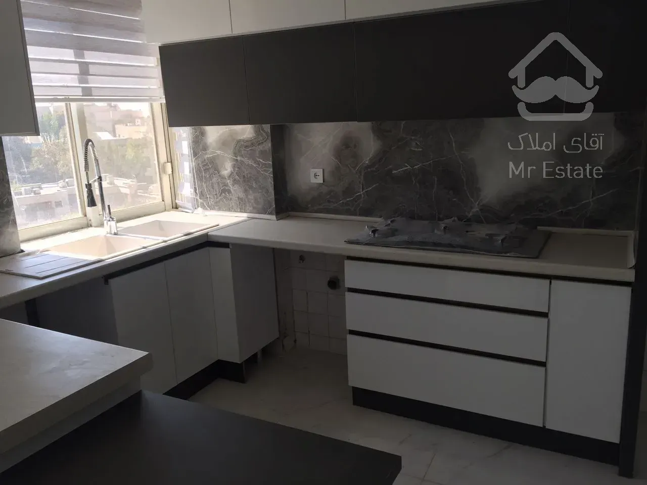 فروش 100 متر هروی