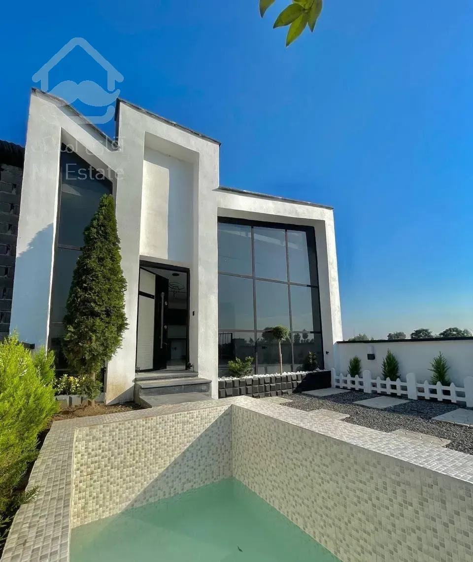 ۲۰۰ متر ویلایی استخردار / مالک پول لازم / سنددار