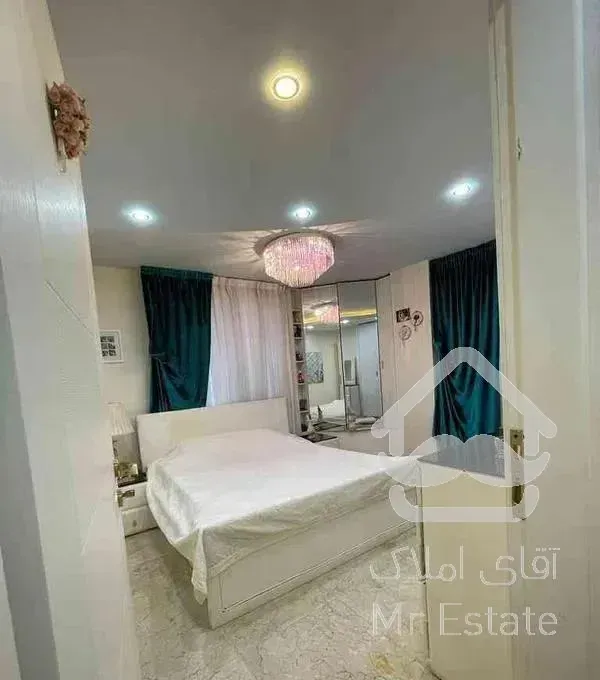 تجریش ابتدای نیاوران 135 متر 3 خواب