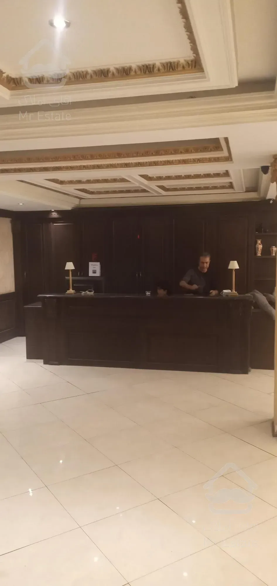 رهن و اجاره اپارتمان ۲۳۰ متری برج برند در فرمانیه