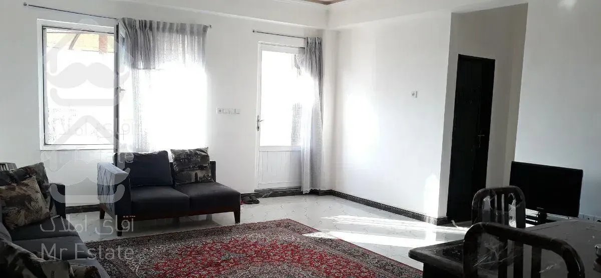 واحد یک خوابه با تراس آلاچیق دار