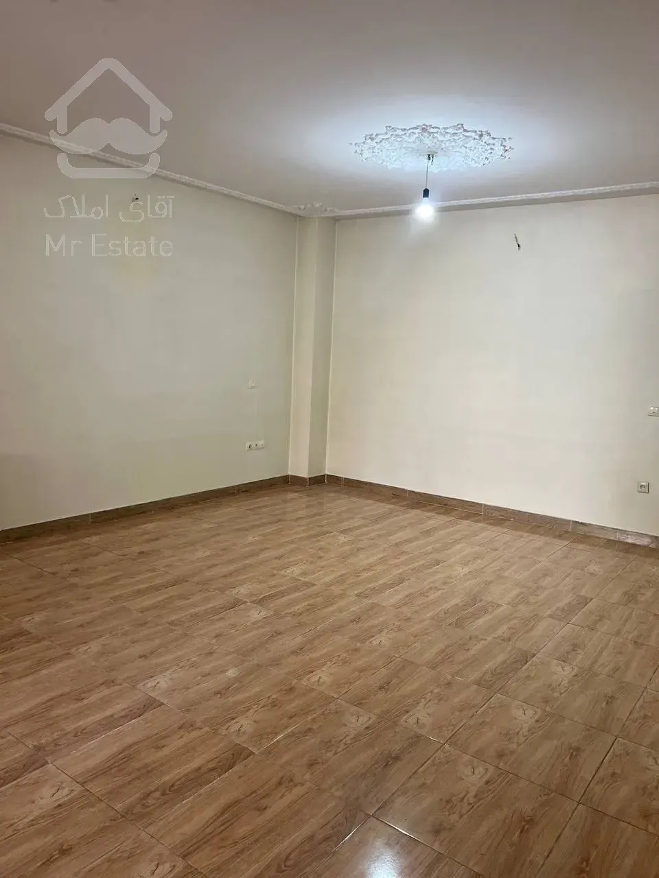 ۷۴متر۲خواب فول روبه کوچه