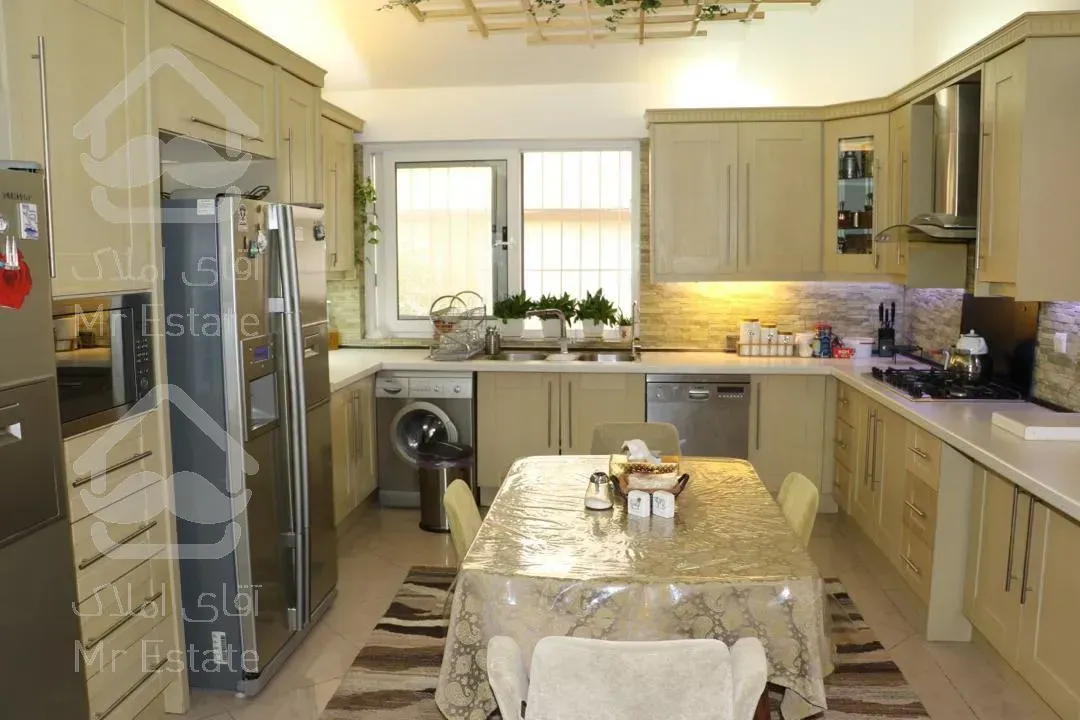 ويلايي شهرك غرب ٢٥٠متر