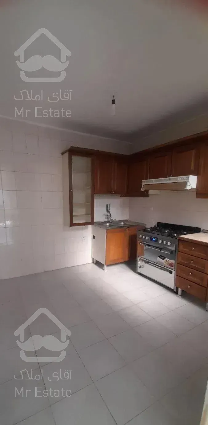 ۱۰۰ متر ۲خواب/بازسازی شده/      ( پارکینگ انباری )