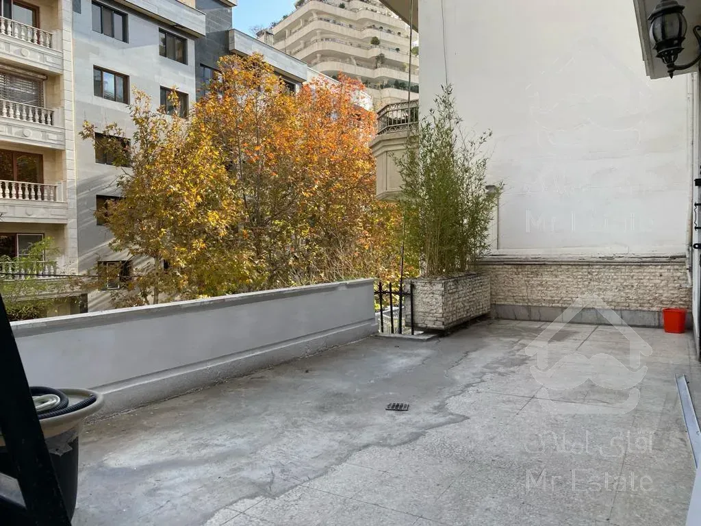 ۴۰۰ متر ویلا دربست زعفرانیه