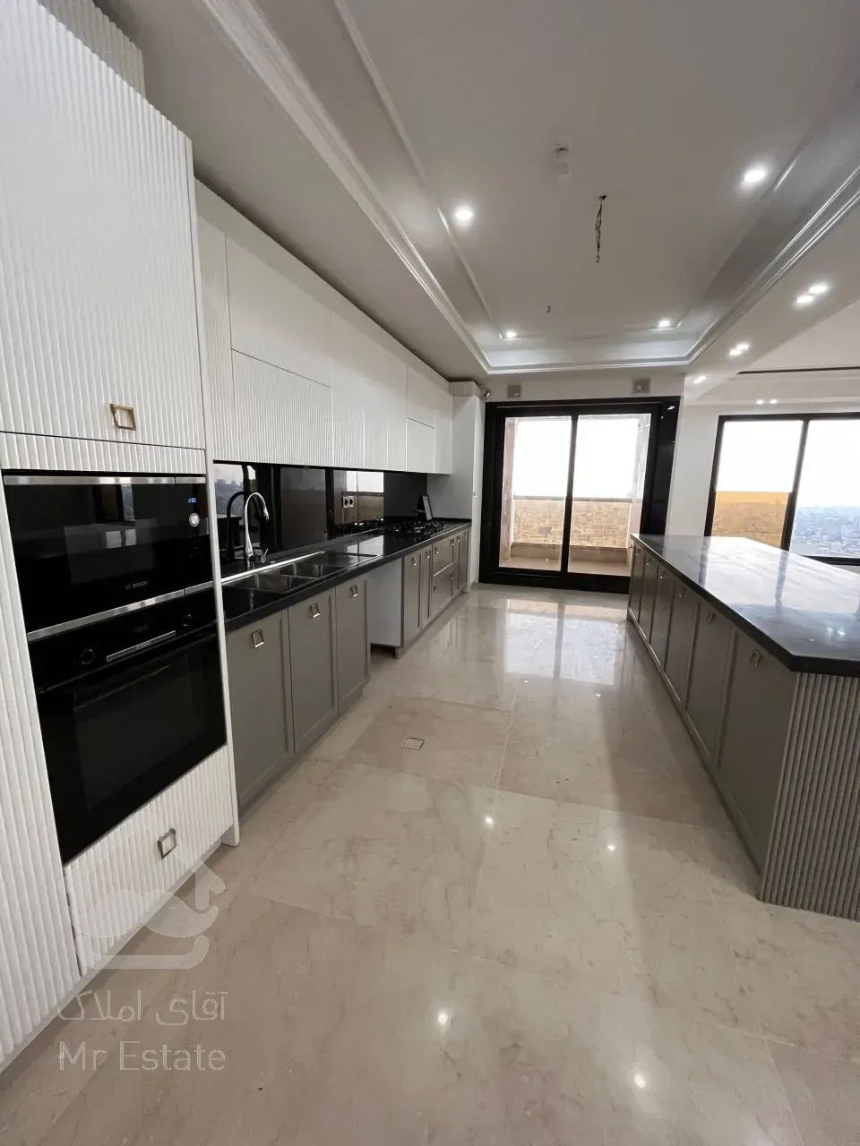 فروش واحد 235 متری مسکونی رونیکا پالاس قیطریه