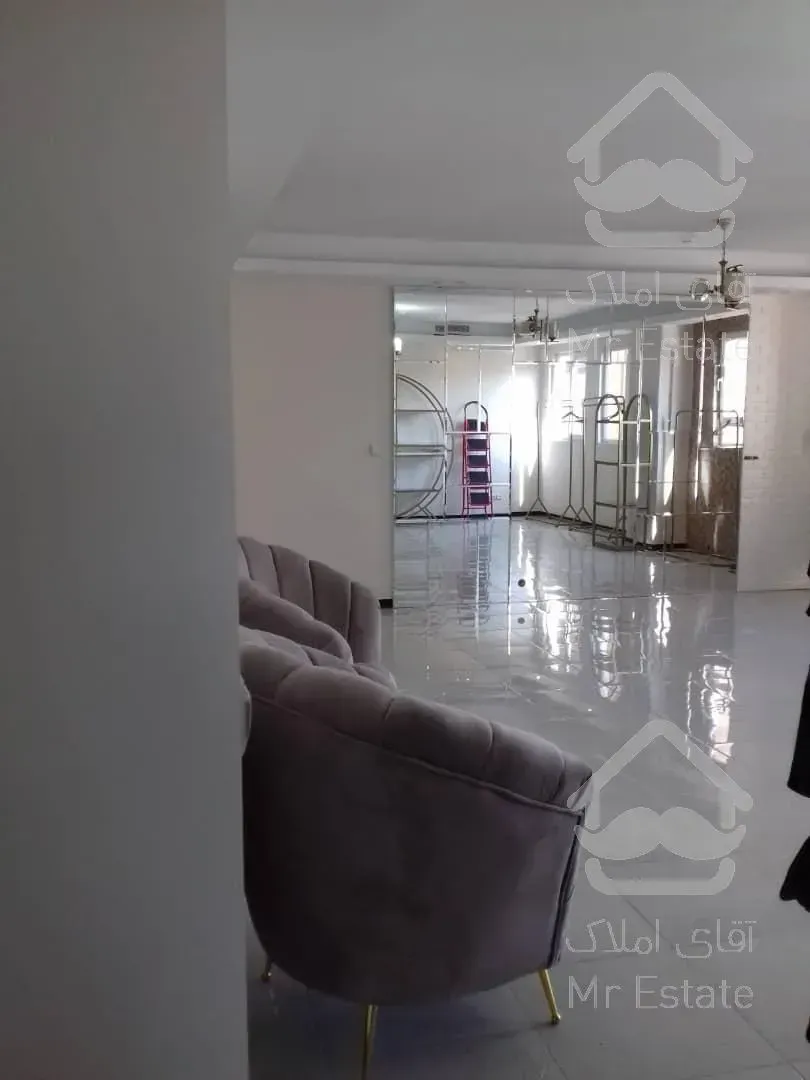 114 متر اداری قلهک